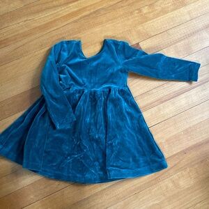 Hanna Andersson green velour skater dress, size 3t